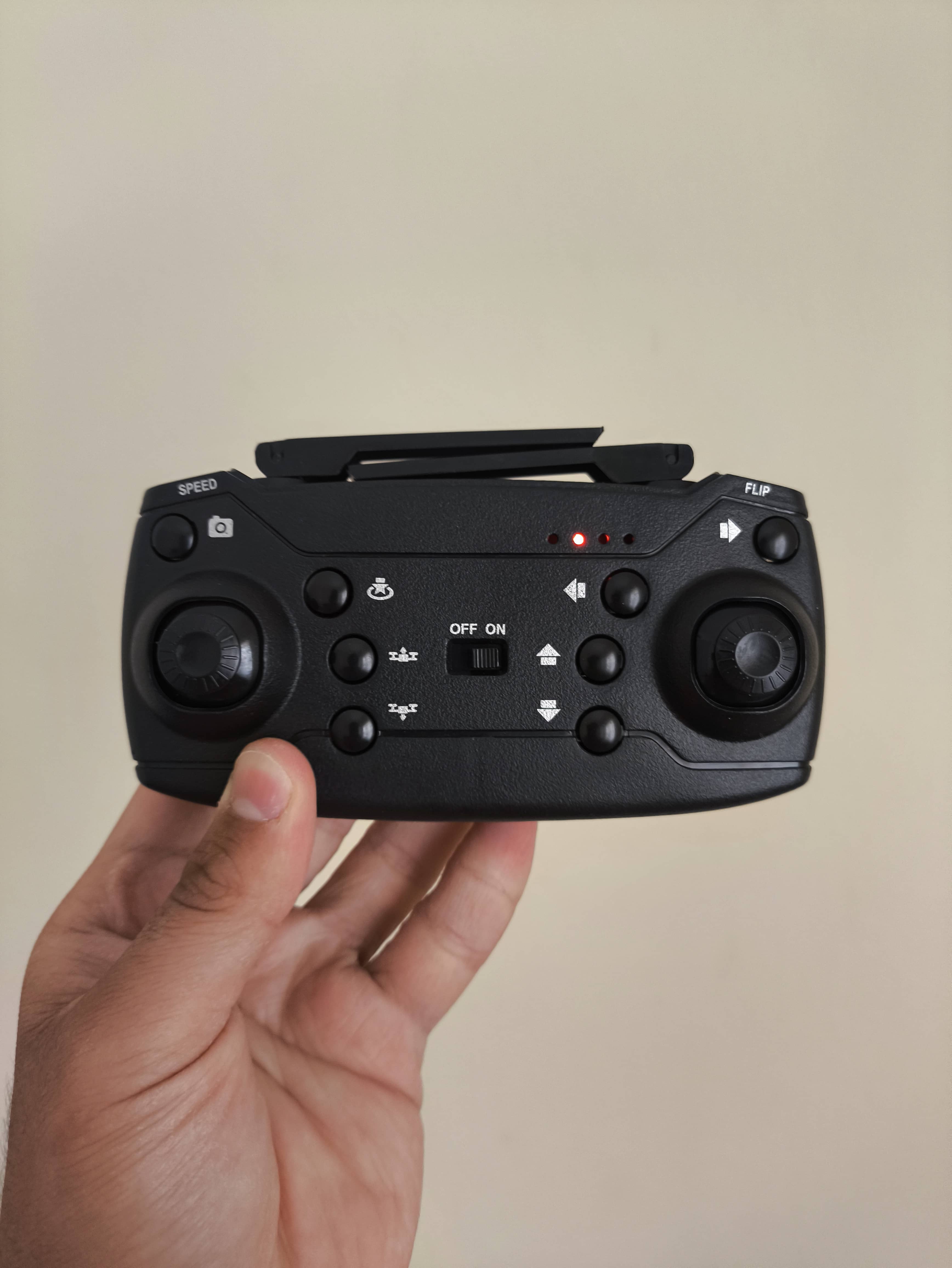 کوادکوپتر E88 pro پرندآرسی