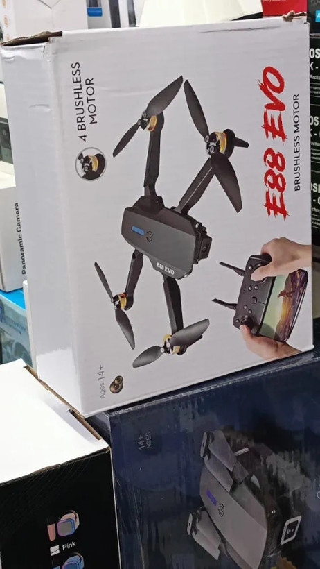 کوادکوپتر E88 EVO دوربین دار تاشو (موتور براشلس)